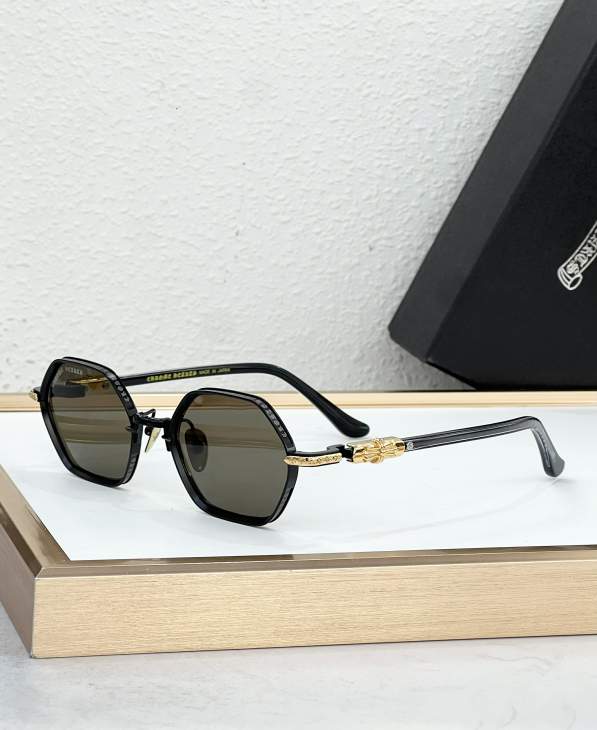 Picture of Chrome Hearts Sunglasses _SKUfw80915432fw